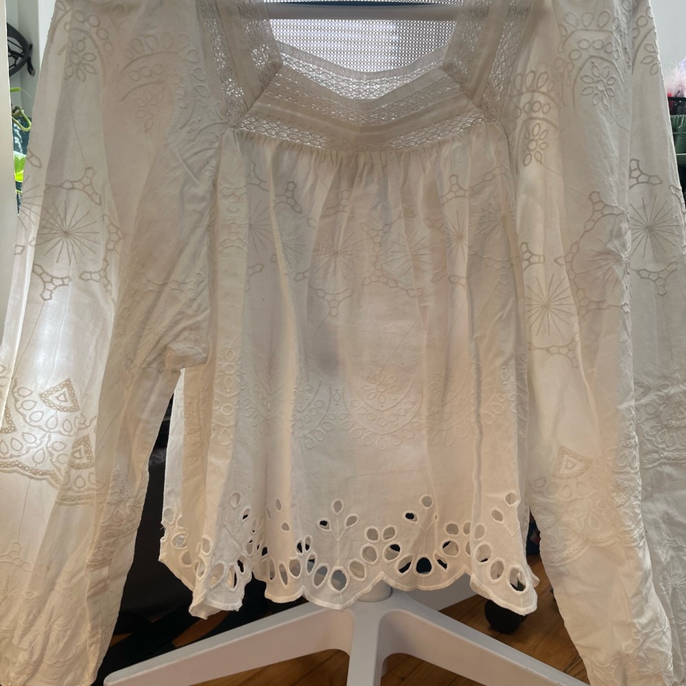 Universal Thread Cream Embroidered Blouse